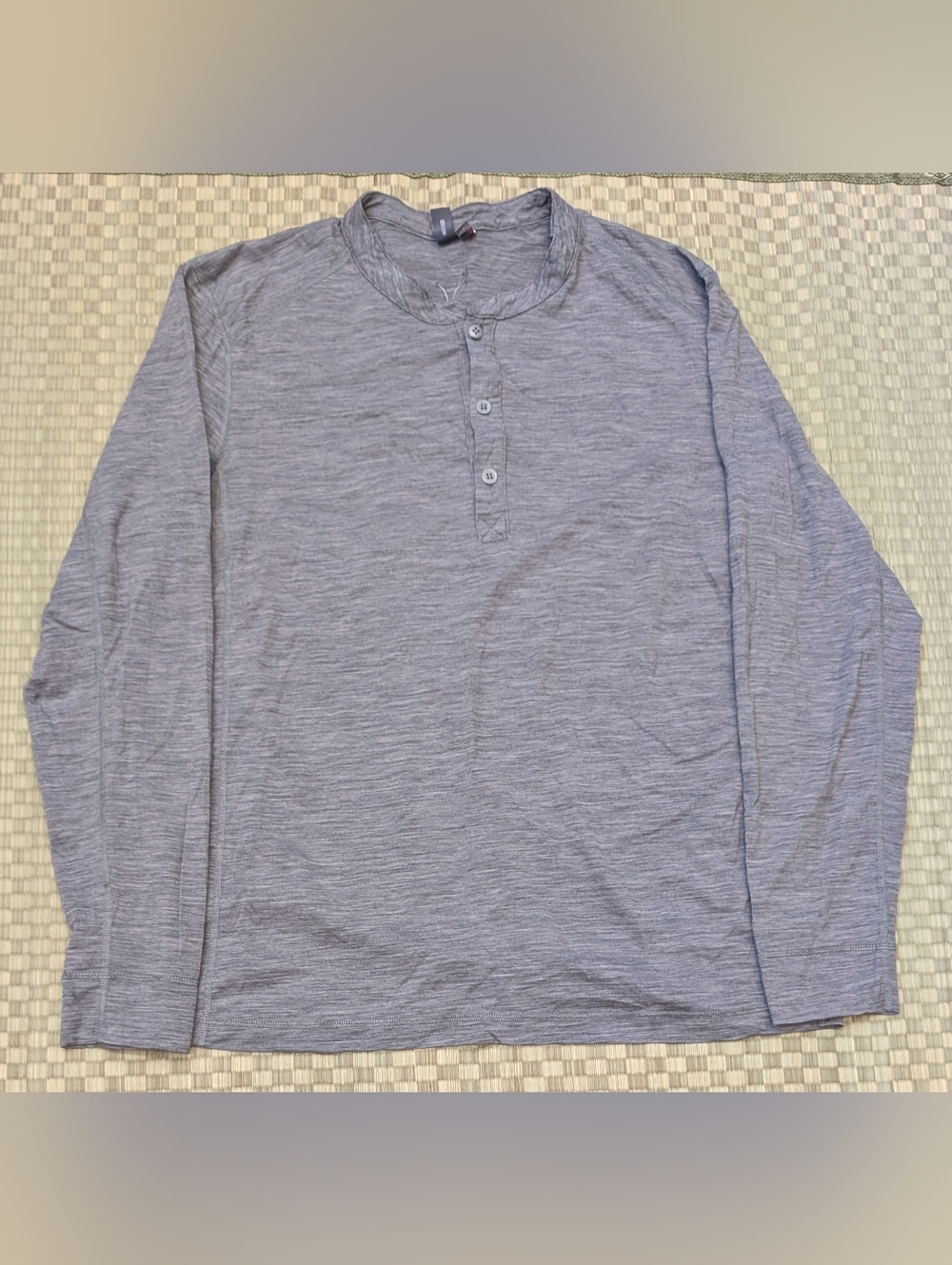 Ibex Long Sleeve Merino Wool Henley Heather Grey Men's Size Large Made in USA